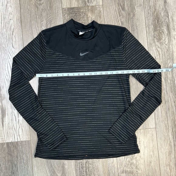 Nike Dri-FIT Run Division Reflective Running Top DV7243-540 Wmn's Size Medium M - Picture 6 of 6